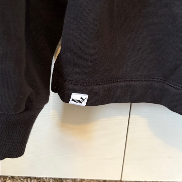 Puma Classic Black Crewneck - Picture 5 of 9